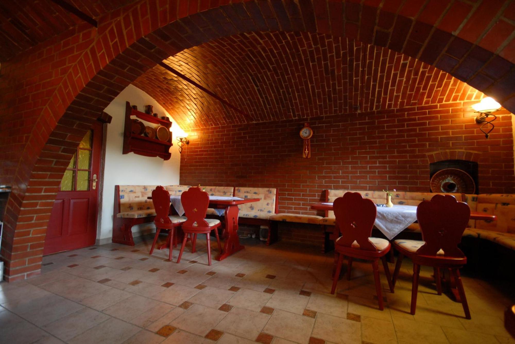 Pod Orehi Guest House Loce pri Poljcanah Exterior photo